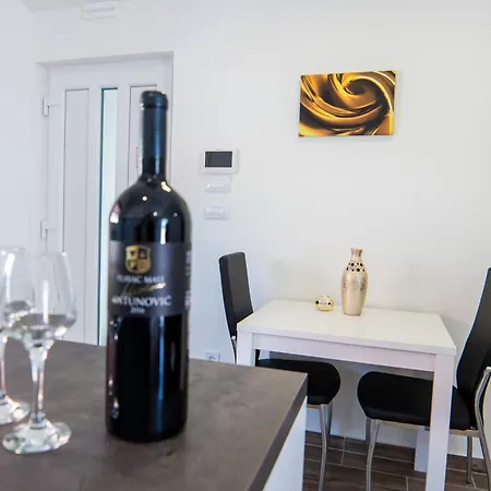 Apartament Maja