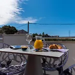 شقة Maja