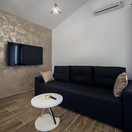 Apartament Maja *